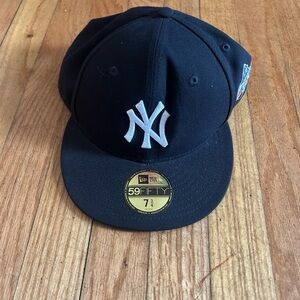 New Era 59FIFTY NY Yankees World Series Side Patch Hat - Size 7 3/4 - RARE